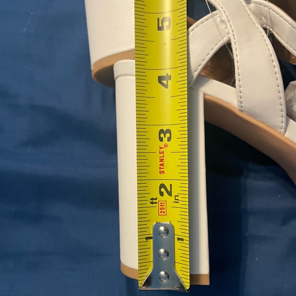 Torrid white soft-knot platform shoes - Picture 8 of 9